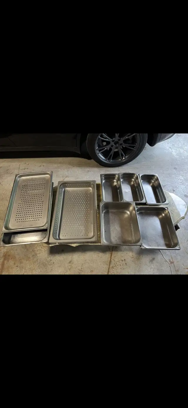 Stainless steel trays in Industrial Kitchen Supplies in City of Toronto - Image 2