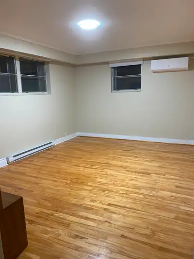 IT IS A VERY BIG, NICE AND VERY CLEAN RENOVATED HOUSING FOR RENT 4 1/2 - 4.5 in LaSalle MONTREAL wel...