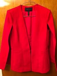 Veste / jacket BCBG  $15. ; robe / cocktail dr Maxazria