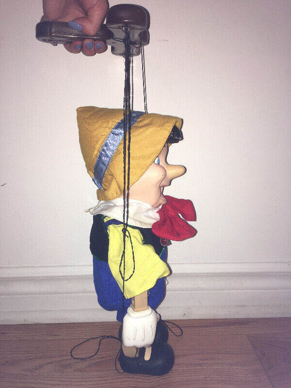Marionnette à ficelles musicale Pinocchio Disney dans Jouets et jeux  à Laval/Rive Nord - Image 3