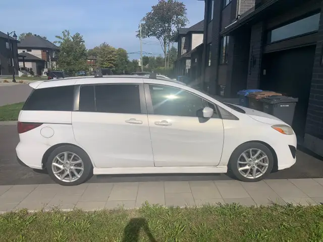 Mazda 5 GT 2012, 6 passengers64840188483331121