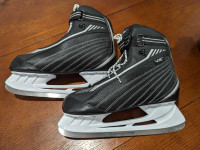 Men's Skates, Size 10, Great Condition, Plus Goggles and Ba