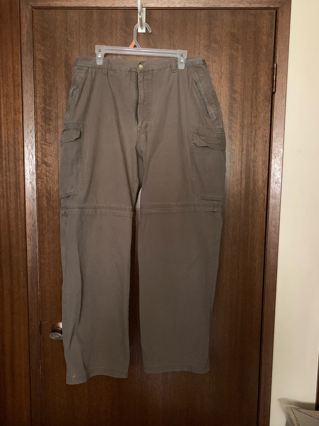 Men’s Zip-Off Pants to Shorts (olive Green) in Men's in La Ronge - Image 2