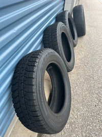 Set of 4 205/65r16 95T winter tires