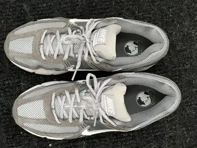 Nike Vomero Wolf Gray, View more
