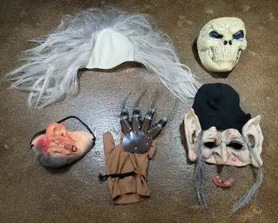 Halloween Masks / Freddy Krueger glove, View more