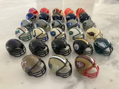 1990’s NFL Bubble Gum Mini Helmets Lot 28, View more