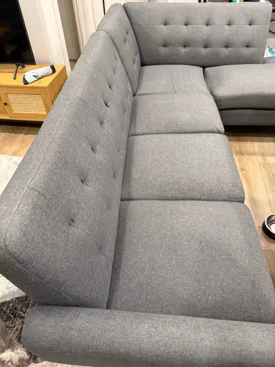 Sectional Couch  , Voir plus