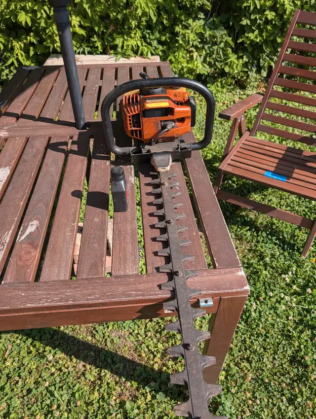 STIHL HS80 24in Commerncial Hedge Trimmer63234988376451121