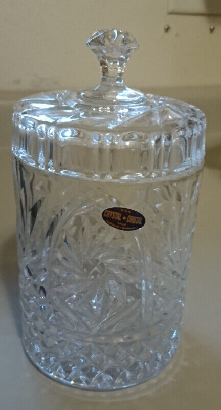 Vintage St George Crystal Tuscany Classic Mini Biscuit Barrel in Arts & Collectibles in Oshawa / Durham Region - Image 2