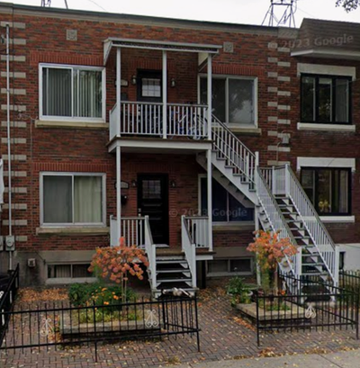 Un appartement en duplex avec un grand jardin, entièrement rénové et conçu pour offrir une qualité d...