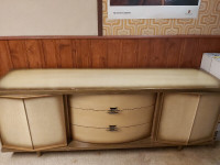 MID CENTURY VINTAGE NEO BEDROOM SET BY VISCOL BY VICTORIAVILLE