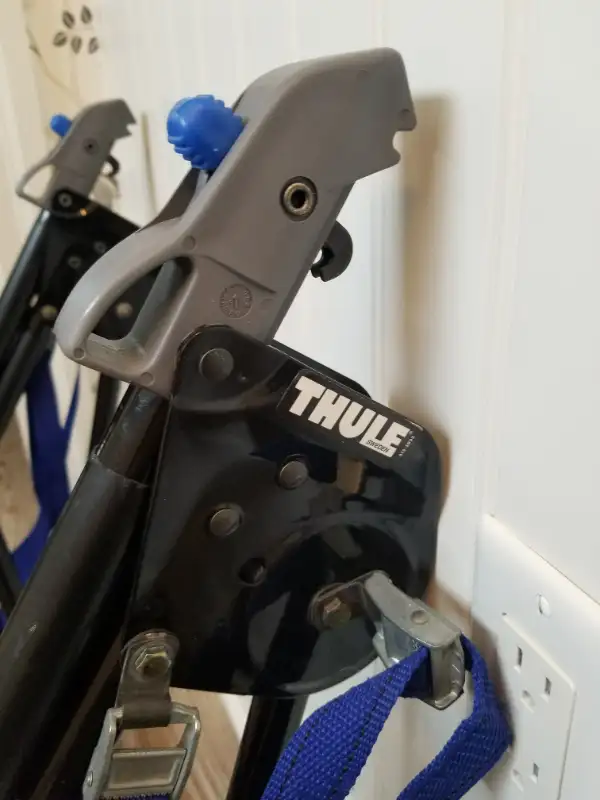 Porte-vélos de coffre Thule pour 2 vélos in Other in Laurentides - Image 3