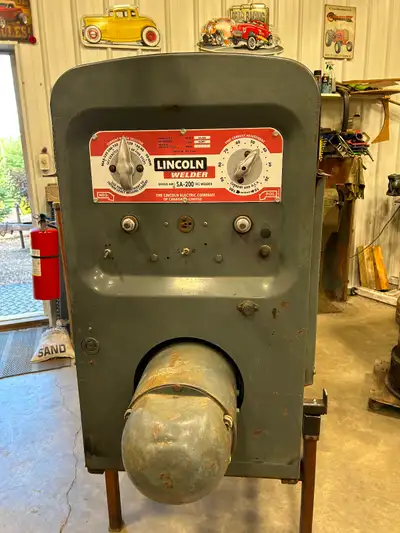 New battery Carb and distributor good Newer motor job Wired for remote New belt Oil changed Rad serv...