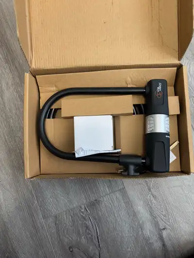 Via Velo Brand new bike lock Pick up off Knoxdale