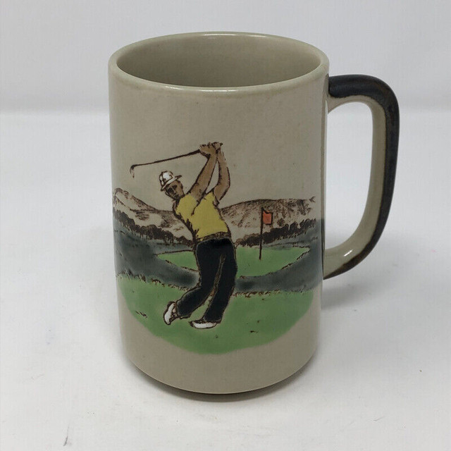 Vintage Otagiri Japan Stoneware Golfer Mug in Arts & Collectibles in Kitchener / Waterloo