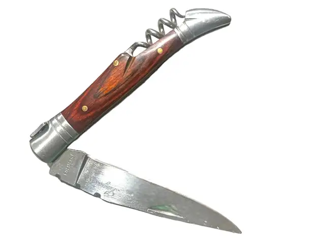 Bin 5 Classic Laguiole Corkscrew Knife Ironwood Handle in Kitchen & Dining Wares in Calgary - Image 2