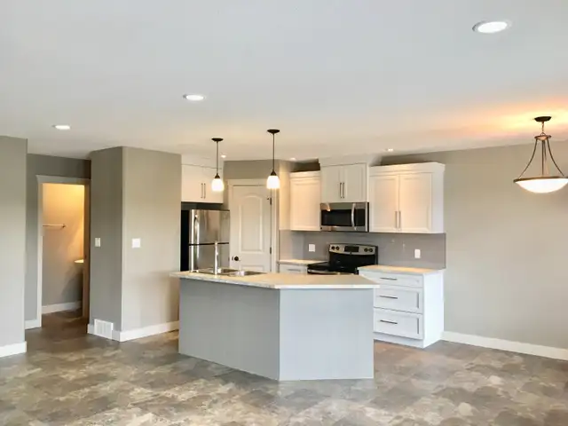 3 Bedroom / 2 Bath Unit (Includes Water)