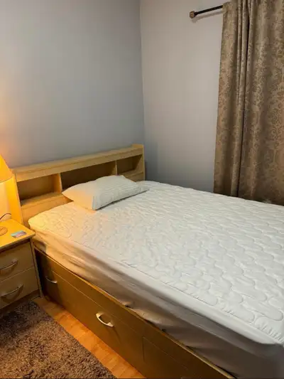 Furnished room available in a townhouse in Heartland Mississauga just a walking distance to Heartlan...