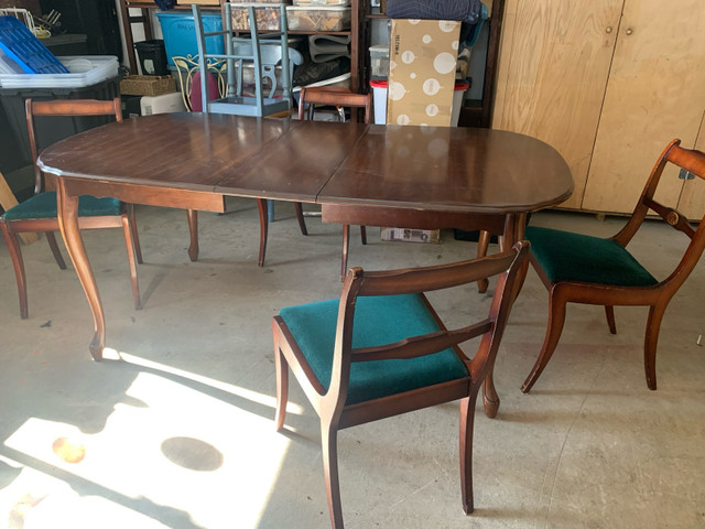 Solid maple dining table and chairs  in Dining Tables & Sets in Whitehorse