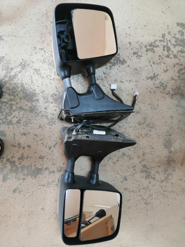 2004 Nisan Titan Towing Mirrors. Power/Heated in Auto Body Parts in St. Albert