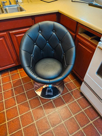 Black Leather Bucket Swivel Chair