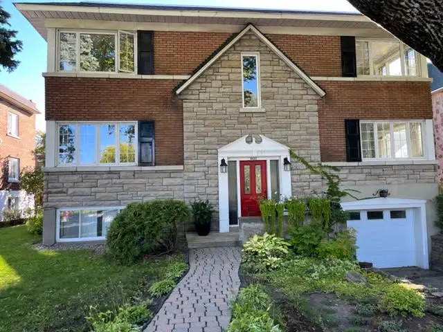 Beau 4 1/2 rénové dans Rosemont, en face du jardin botanique.