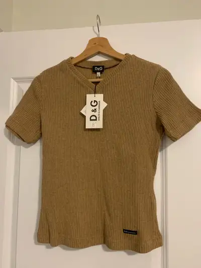 New D&G wool top size L, View more