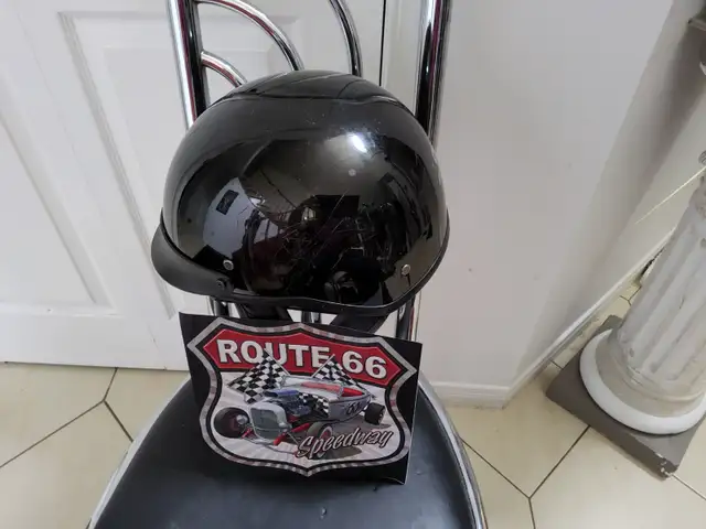 HELMET - MOTERCYCLE-  ELECTRIC SCOOTER in Street, Cruisers & Choppers in Hamilton - Image 3