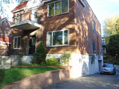 Colocation Chambre a Cote des Neiges (Udm, HEC, Metro)