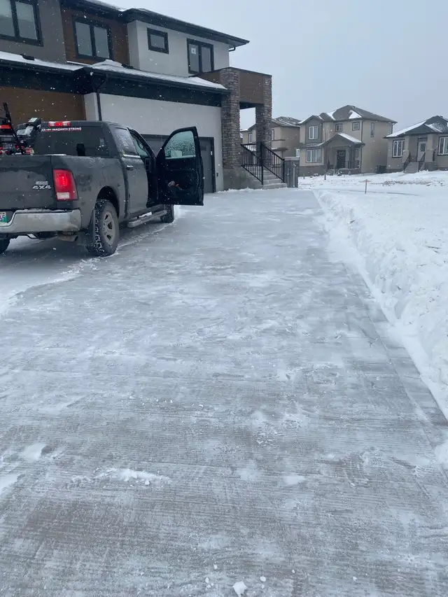 Jlemus Snow Removal579217585100574728