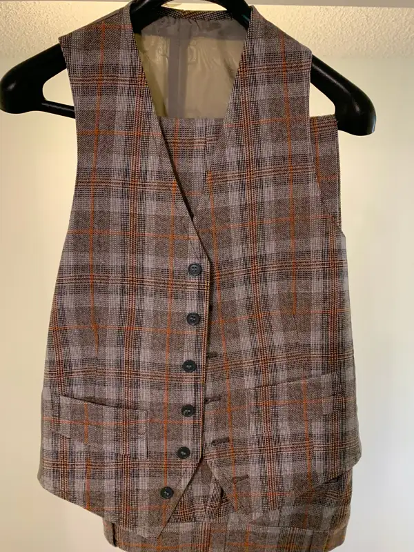 3 PCE Suit by Henley Excellent condition great for Prom Grad in Men's in Oshawa / Durham Region - Image 5
