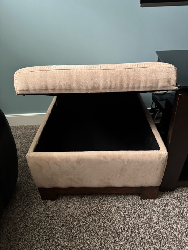 Ottoman with storage in Other in Calgary