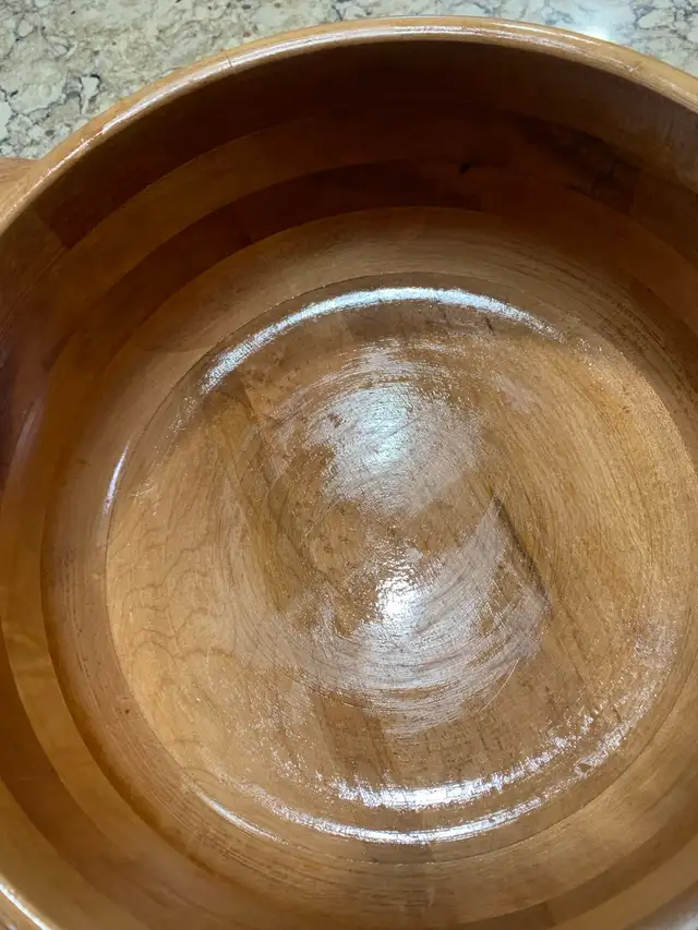 Wooden salad bowl set in Kitchen & Dining Wares in Ottawa - Image 4