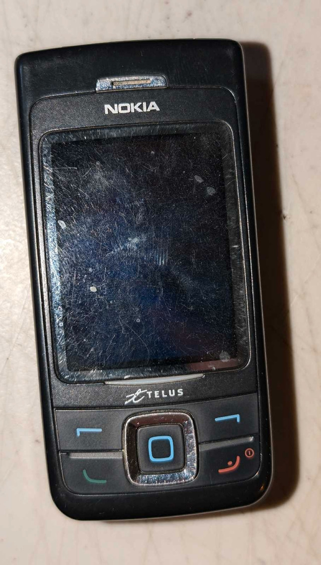 Nokia Vintage Cell Phone Black Slider Untested in Cell Phones in Calgary - Image 3