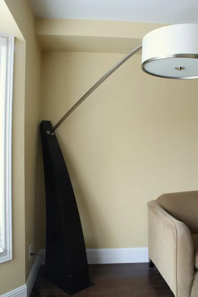 Tusk Arc Floor Lamp in Indoor Lighting & Fans in Oshawa / Durham Region - Image 2