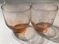 Deux verres scotch whisky verre depression rose mousseline