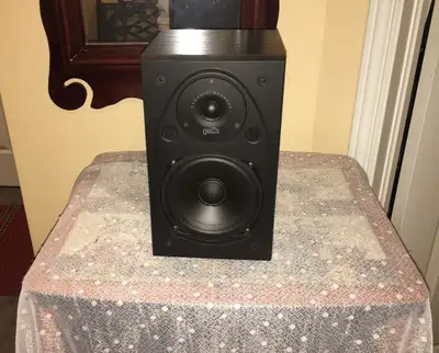 Single Polk Bookshelf Speaker RT-15, View more