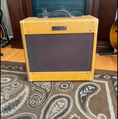 The deluxe has original reconed speaker, serviced with caps and grounded cable. asking $8500