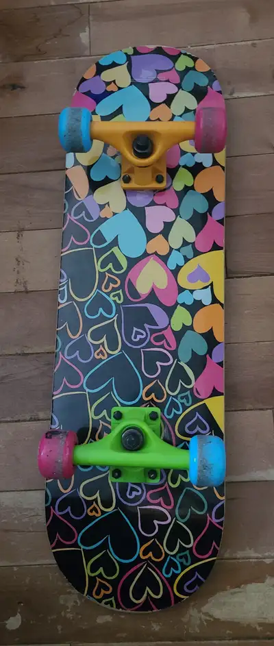 YoubeYou skateboard 28" x 8", View more
