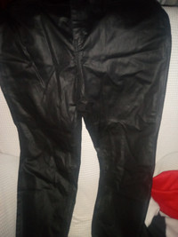 Pants black size 18, BNWT