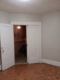 NICE, SPACIOUS ROOM TO RENT HIGH PARK-UTILITIES INCLUDED $955!