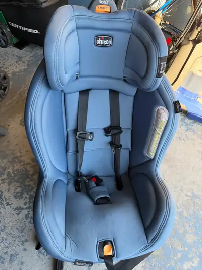 Chicco NextFit Sport Convertible Car Seat , View more
