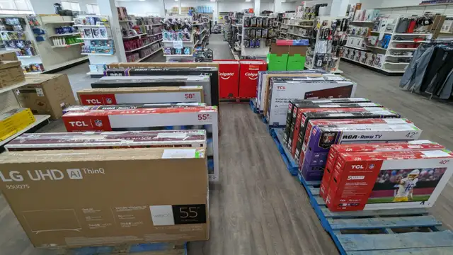 LIQUIDATION DE TELEVISION - PRIX IMBATTABLES in TVs in Lanaudière - Image 5