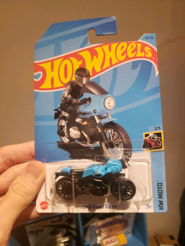 2023 Hot wheels TREASURE HUNT BMW R NINE T Racer Bike in Arts & Collectibles in Markham / York Region