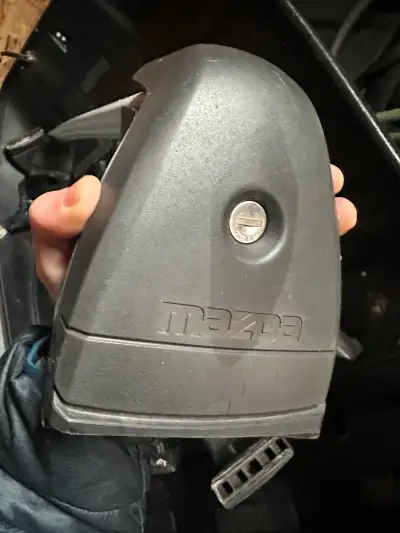Mazda 3 roof rails were on a Mazda 3 2012