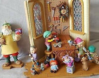 Hallmark Christmas Table Top Display Santa's Toy Shop