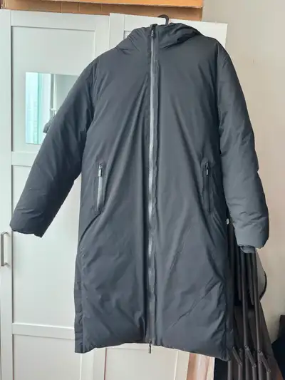 Aritzia super one puff long - black, View more