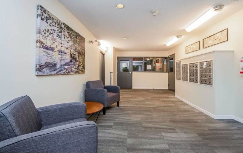 Beautiful 2 bedroom condo at 83 Kearney Lake Road Long Term Rentals