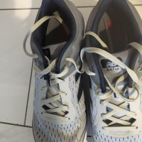Light Grey New Balance Men's running shoes